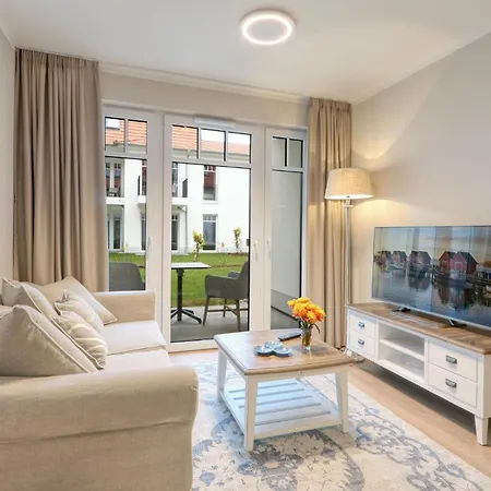Apartment Baltischer Hof 15 *